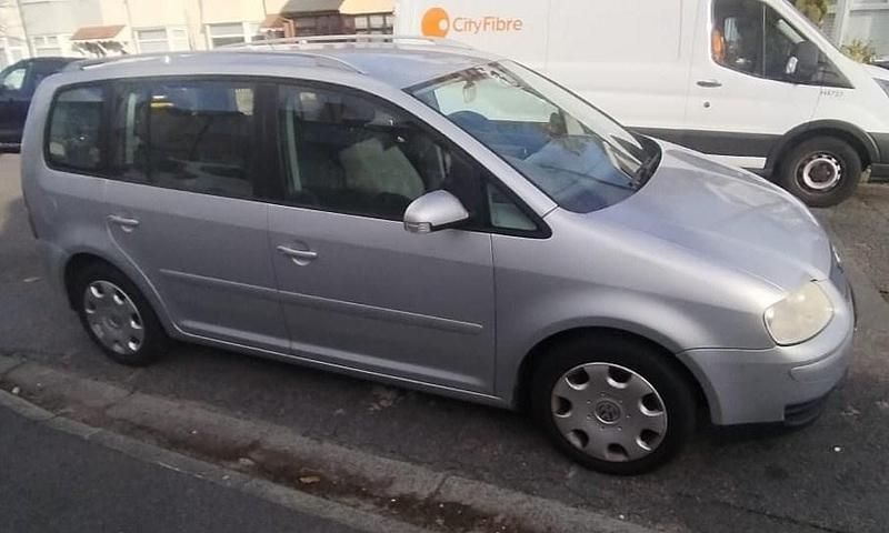 Silver Used 2004 VW Touran SE MPV | £950 - Image 1/4