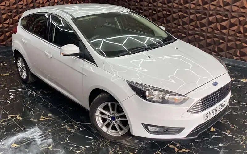 Used Ford Focus Zetec 125 HP (91 kW) 2016 Hatchback