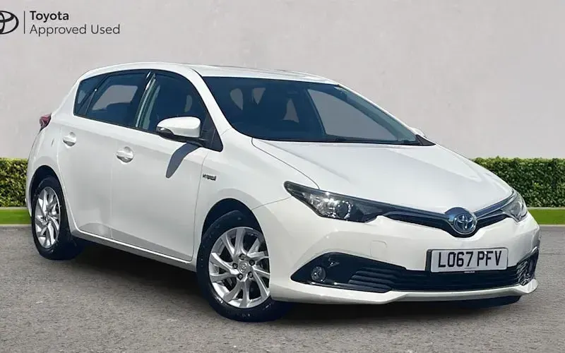 Used Toyota Auris Hybrid 136 HP (100 kW) 2018 Hatchback
