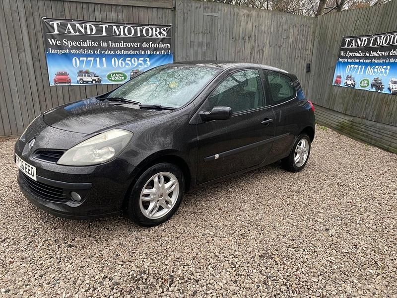 Used Renault Clio II Dynamique 2006 Black Hatchback