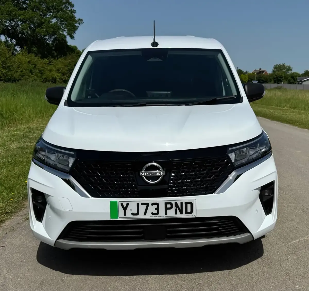 Usado Nissan Townstar Tekna 89 kW (122 HP) 2023 Branco Van