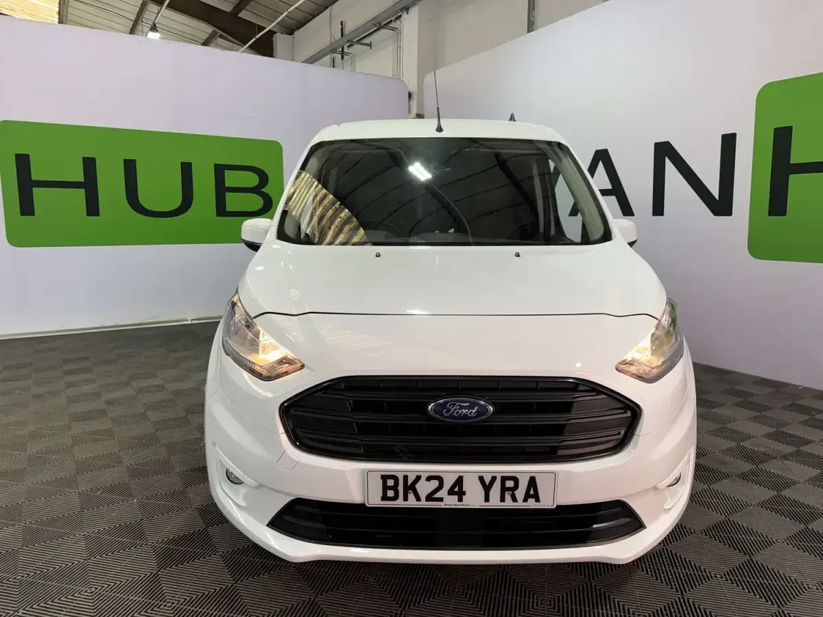 Used Ford Transit Connect Limited 100 HP (73 kW) 2024 White MPV