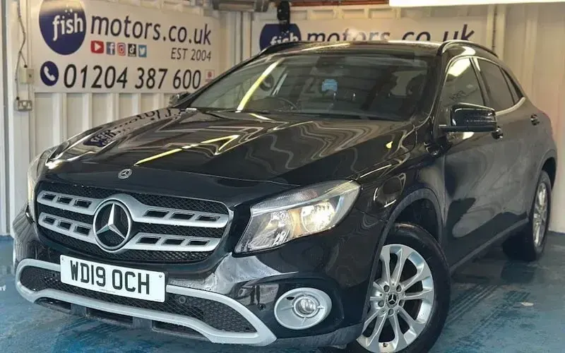 Used Mercedes GLA200 Executive 156 HP (114 kW) 2019 SUV