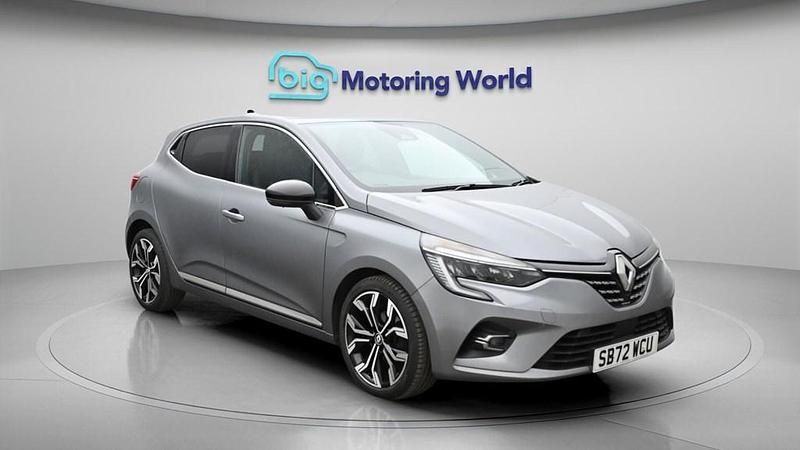 Used Renault Clio V Techno 90 HP (66 kW) 2023 Grey Hatchback