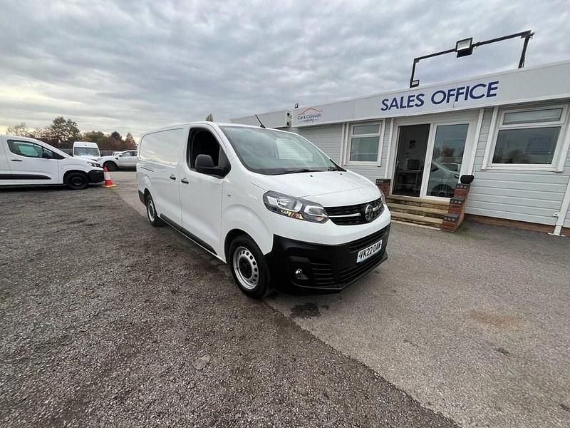 White Used 2022 Vauxhall Vivaro S Van | £11,440 (Good price) - Image 1/4