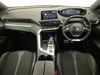 Used Peugeot 3008 Premium 131 HP (96 kW) 2019 Red SUV