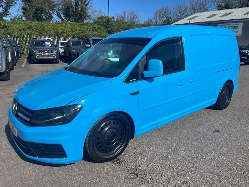Used VW Caddy Maxi Startline 102 HP (75 kW) 2015 Blue MPV