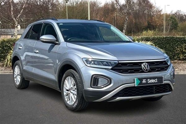 Silver Used 2023 VW T-Roc Life SUV | £18,600 (Fair price) - Image 1/4