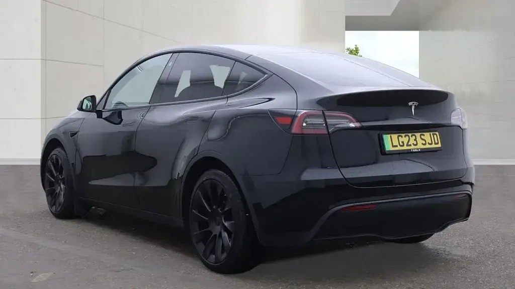 Used Tesla Model Y RWD 254 kW (346 HP) 2023 Black SUV