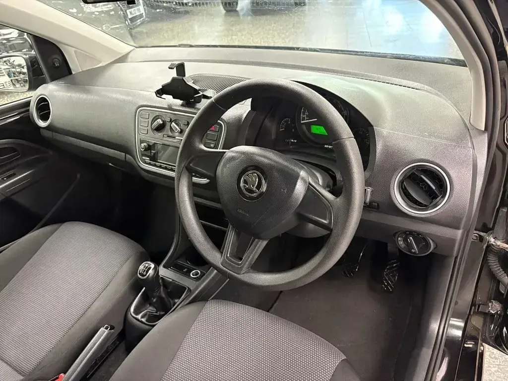 Used Skoda Citigo Colour Edition 60 HP (44 kW) 2016 Black Hatchback