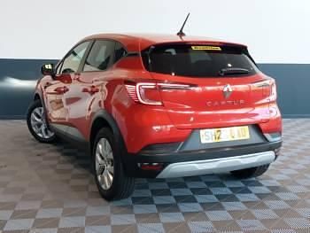 Used Renault Captur Iconic 140 HP (102 kW) 2022 Red SUV