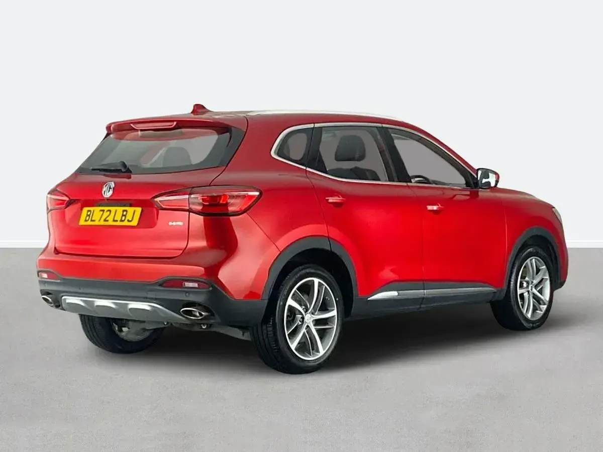 Used MG HS Excite 162 HP (119 kW) 2023 Red SUV