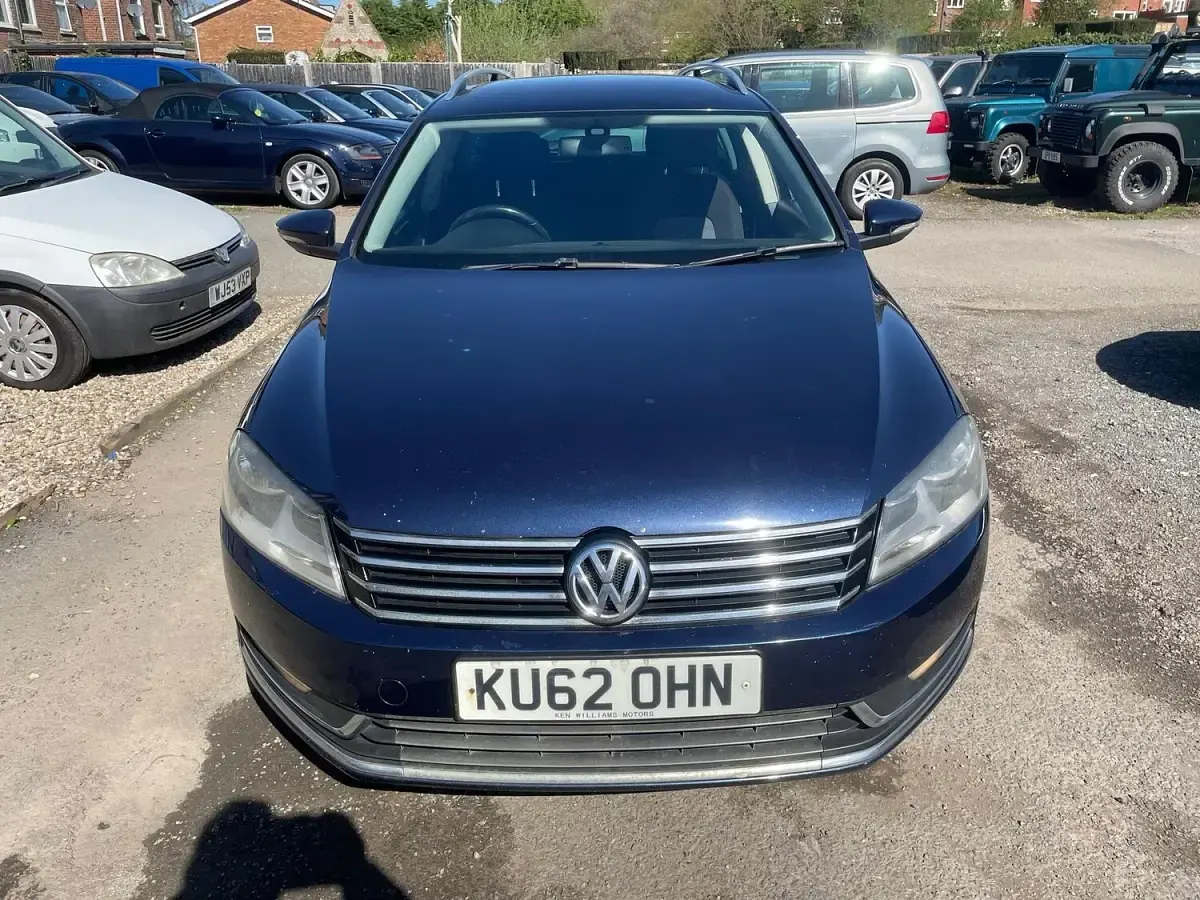 Used VW Passat Sport 138 HP (101 kW) 2012 Blue Estate