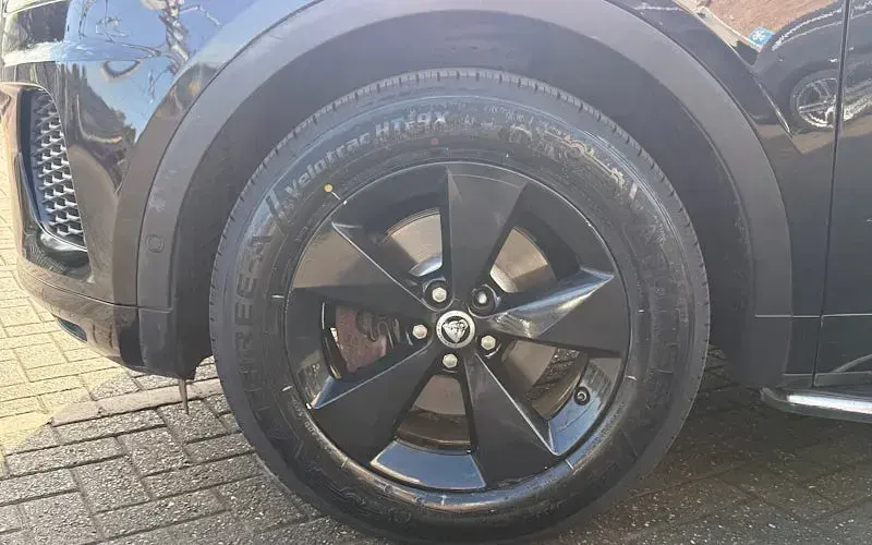 Used Jaguar E-Pace R-Dynamic 180 HP (132 kW) 2018 Black SUV