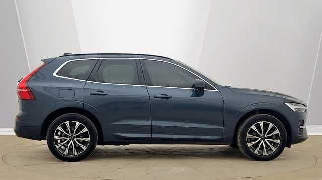 Used Volvo XC60 Core 250 HP (183 kW) 2025 SUV