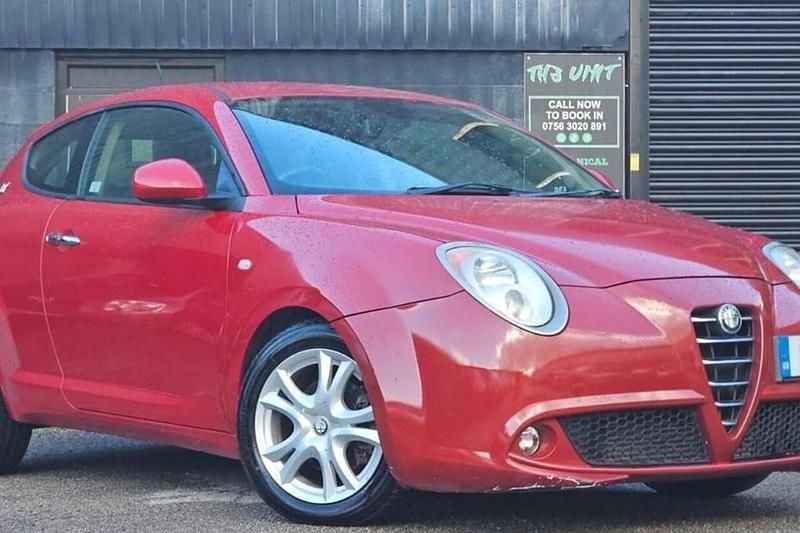 Used Alfa Romeo MiTo Sprint 135 HP (99 kW) 2011 Red Hatchback