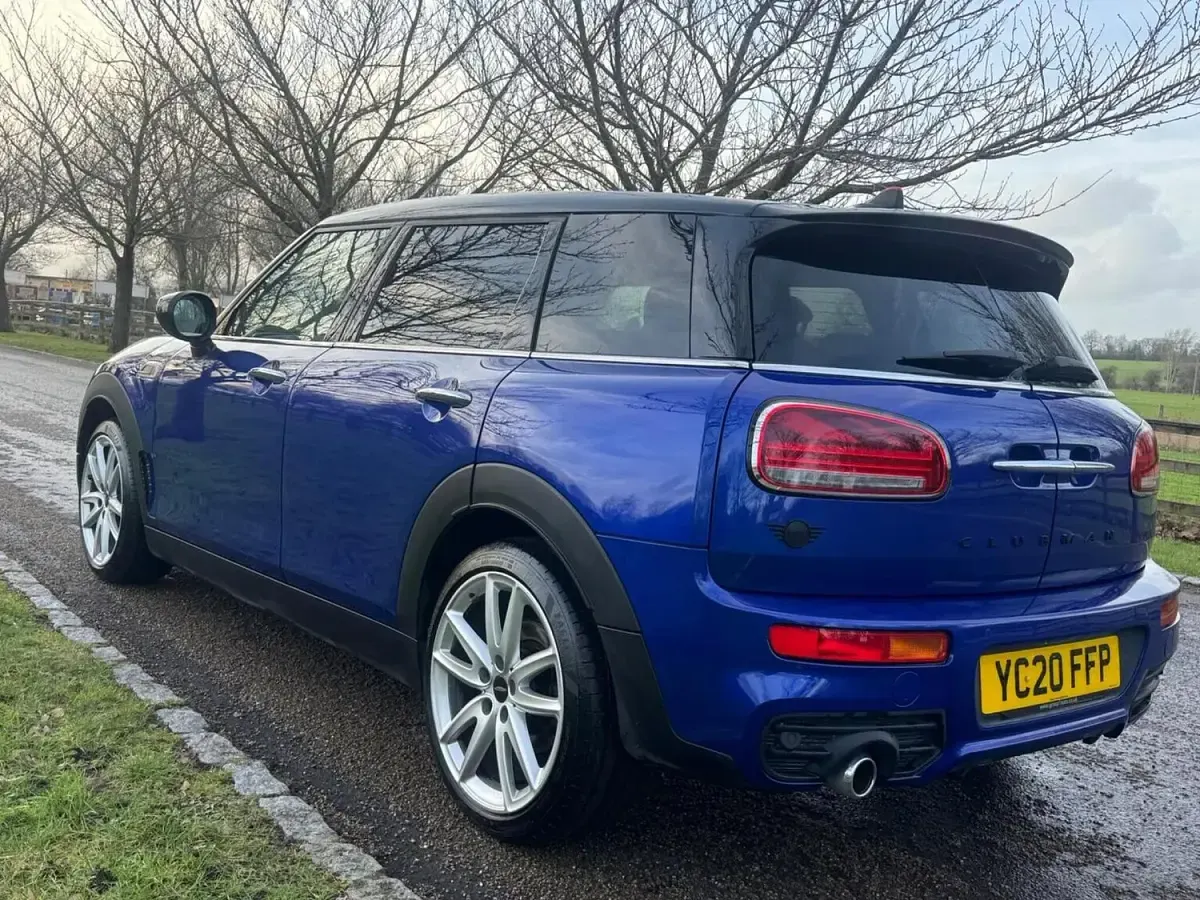 Begagnad Mini Cooper Clubman Sport 2020 Blå Kombi