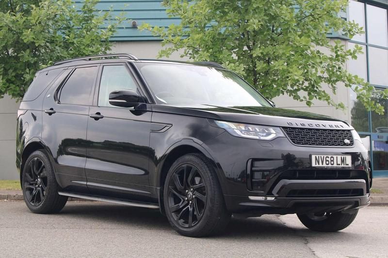 Black Used 2018 Land Rover Discovery 5 HSE SUV | £24,398 (Super price) - Image 1/4