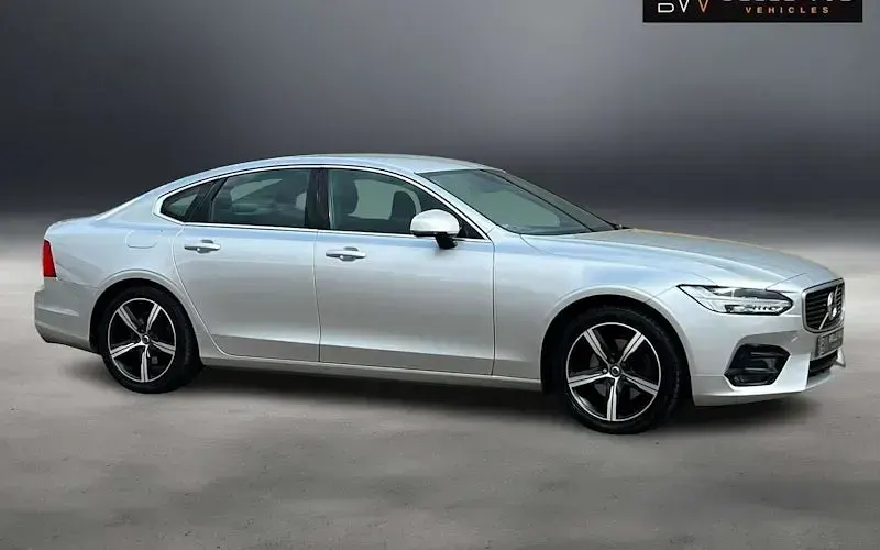 Used Volvo S90 R-Design 190 HP (139 kW) 2019 Sedan