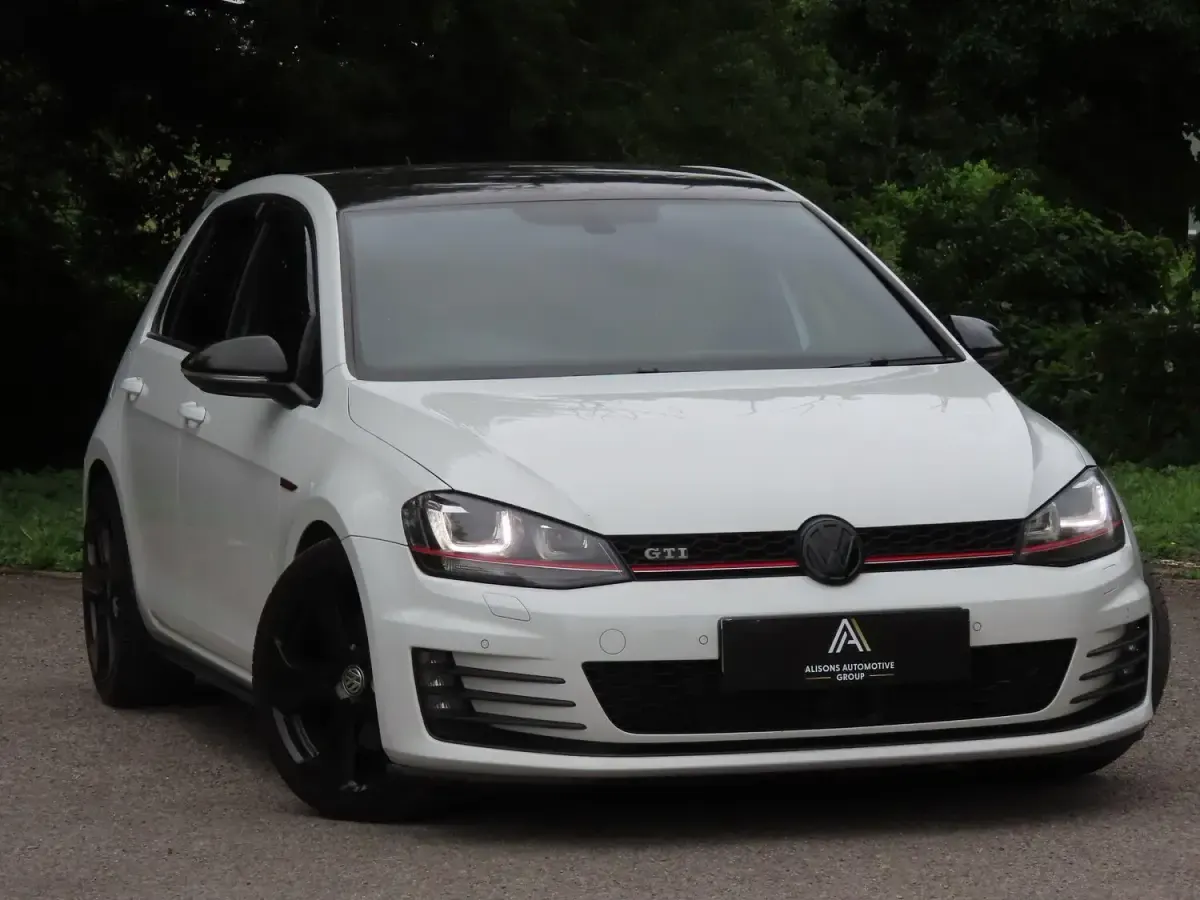 Used VW Golf VII GTI 2017 White Hatchback