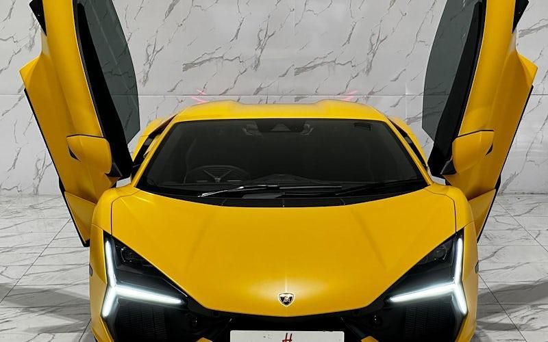 New Lamborghini Revuelto 1016 HP (747 kW) 2025 Coupe