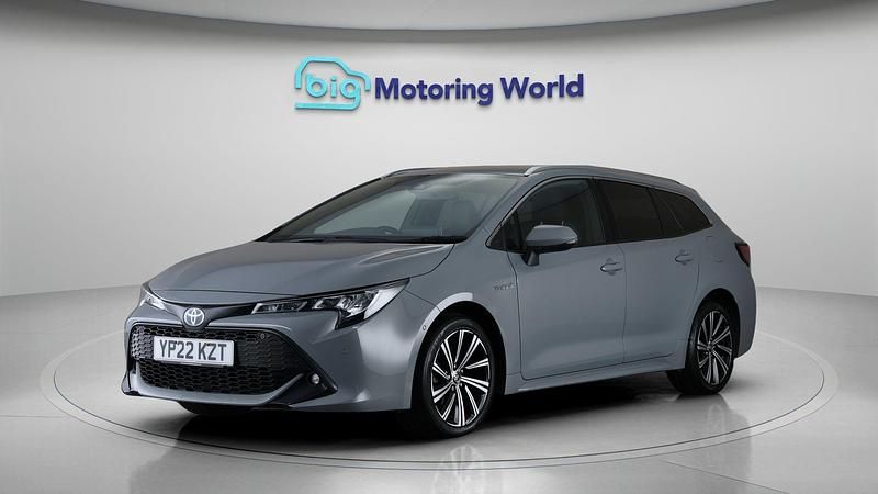 Used Toyota Corolla Design 121 HP (88 kW) 2022 Estate