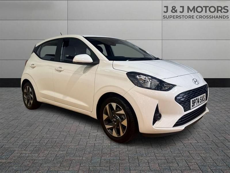 White New 2025 Hyundai i10 Advanced Hatchback | £16,495 (A bit pricey) - Image 1/4