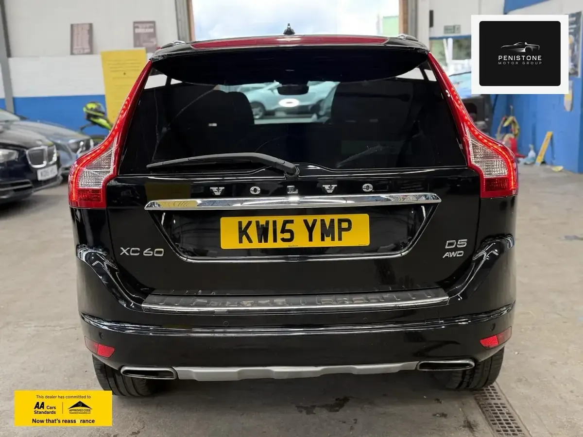 Used Volvo XC60 SE Lux 220 HP (161 kW) 2015 Black SUV