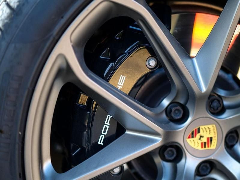 Used Porsche Macan 440 HP (323 kW) 2022 Silver SUV