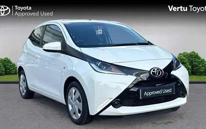 Gebraucht Toyota Aygo X-play 69 PS (50 kW) 2018 Kleinwagen