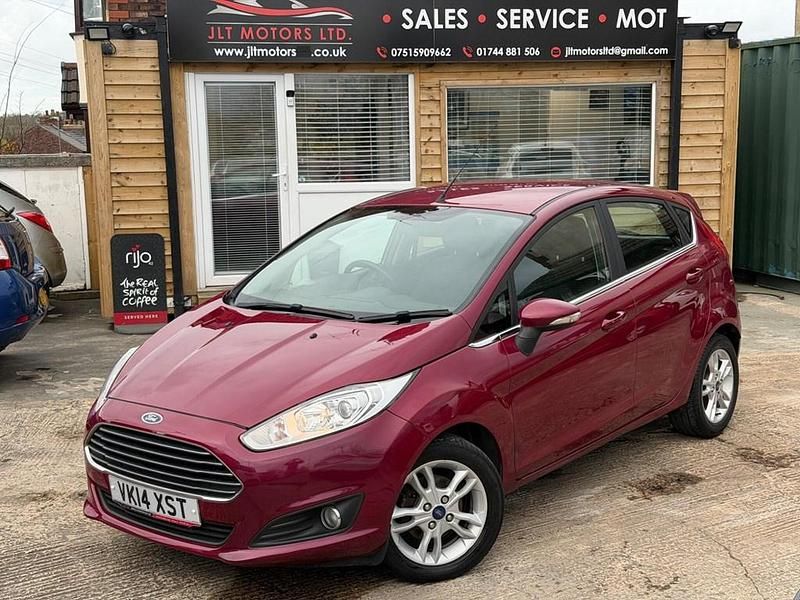 Used Ford Fiesta Zetec 2014 Red Hatchback