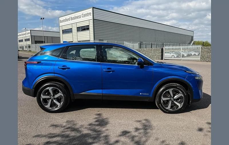 Gebraucht Nissan Qashqai Acenta Premium 190 PS (139 kW) 2024 Blau SUV
