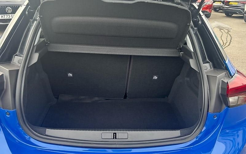 Second-hand Vauxhall Corsa Edition 75 CP (55 kW) 2022 Albastru Hatchback
