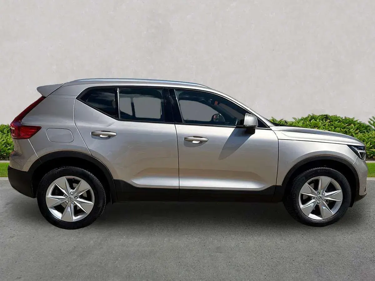 Used Volvo XC40 Core 2022 Gold SUV
