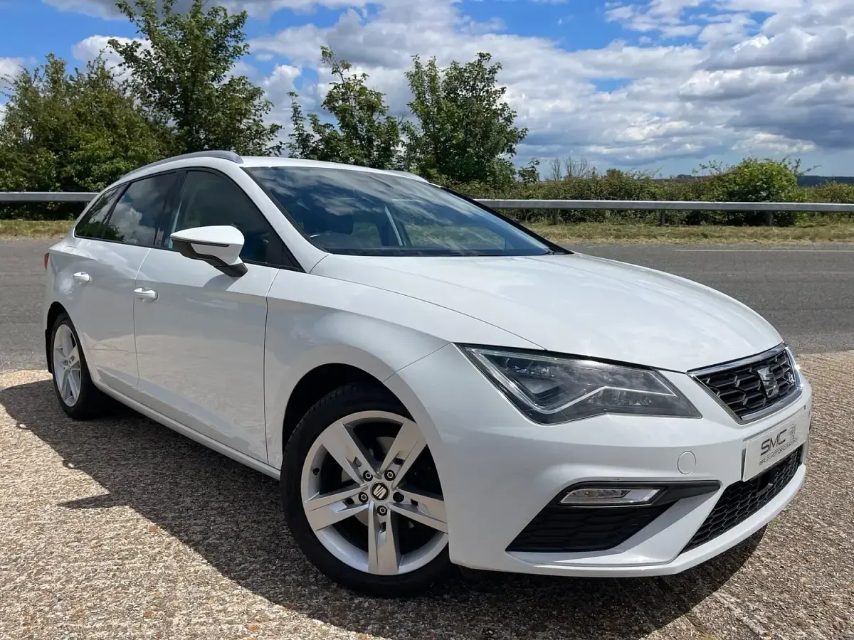 Used Seat Leon FR 150 HP (110 kW) 2018 White Estate