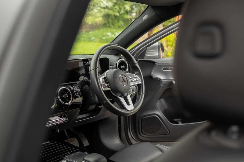 Used Mercedes A180 Executive 116 HP (85 kW) 2018 Grey Hatchback