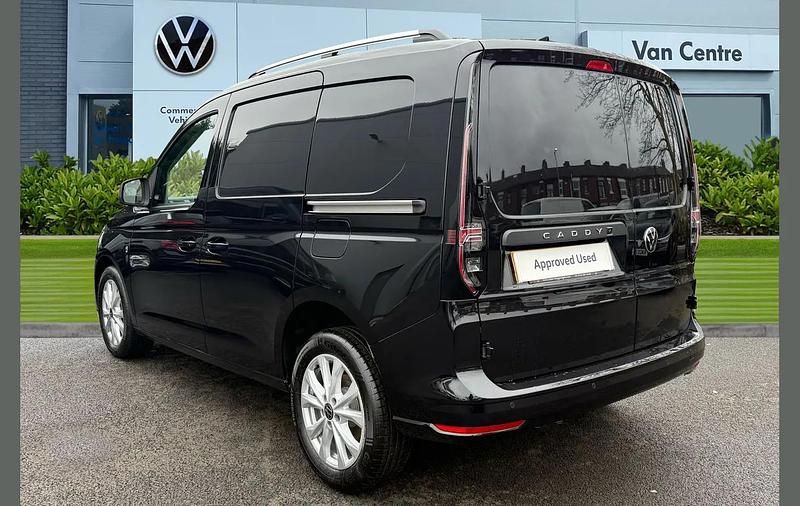 New VW Caddy Pro 120 HP (88 kW) 2026 Black MPV