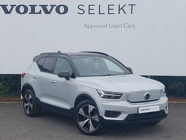 Used 2022 Volvo XC40 Core SUV | £25,998 (Expensive) - Image 1/4