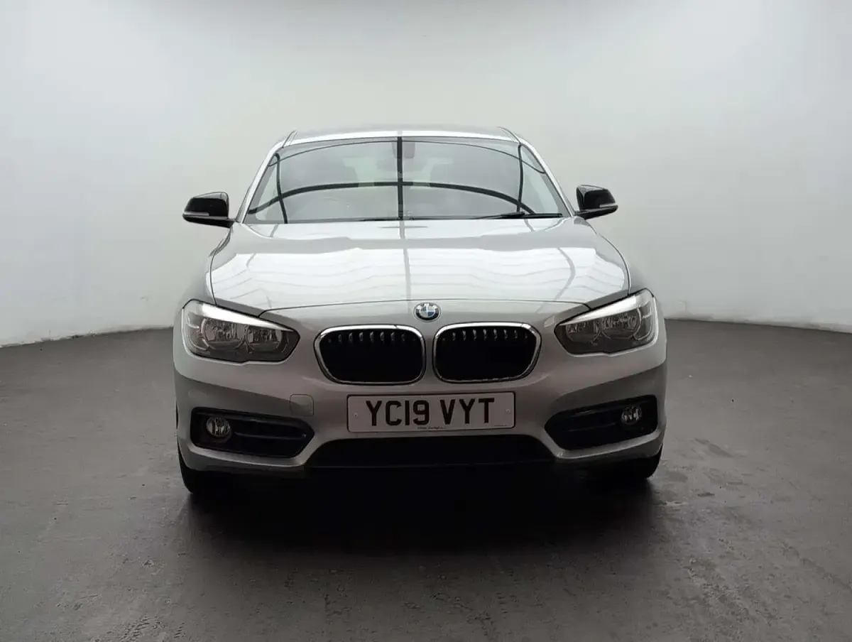 Used BMW 118 Sport Line 2019 Silver Hatchback