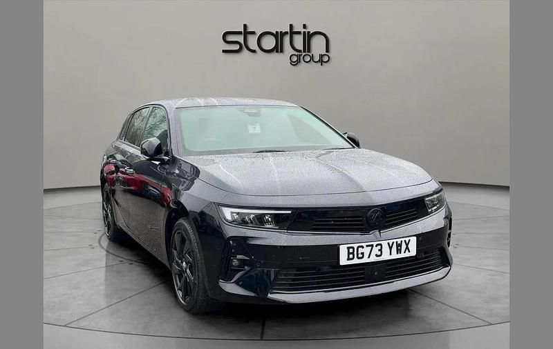 Used Vauxhall Astra S 128 HP (94 kW) 2023 Black Hatchback