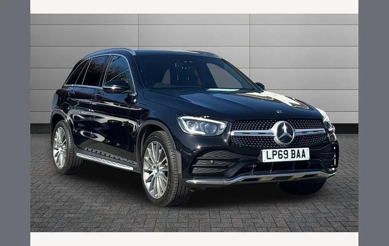 Used Mercedes GLC300e AMG Line Premium Plus 254 HP (186 kW) 2019 Black SUV