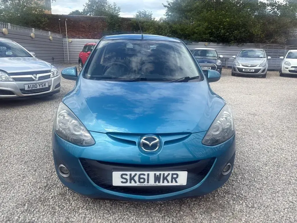 Used Mazda 2 Inclusive 102 HP (75 kW) 2011 Blue Hatchback