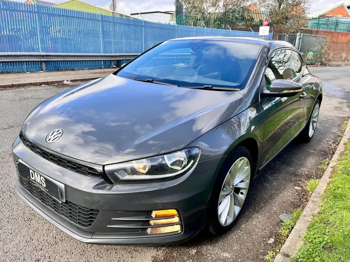 Begagnad VW Scirocco GT 150 HK (110 kW) 2016 Grå Sportkupé