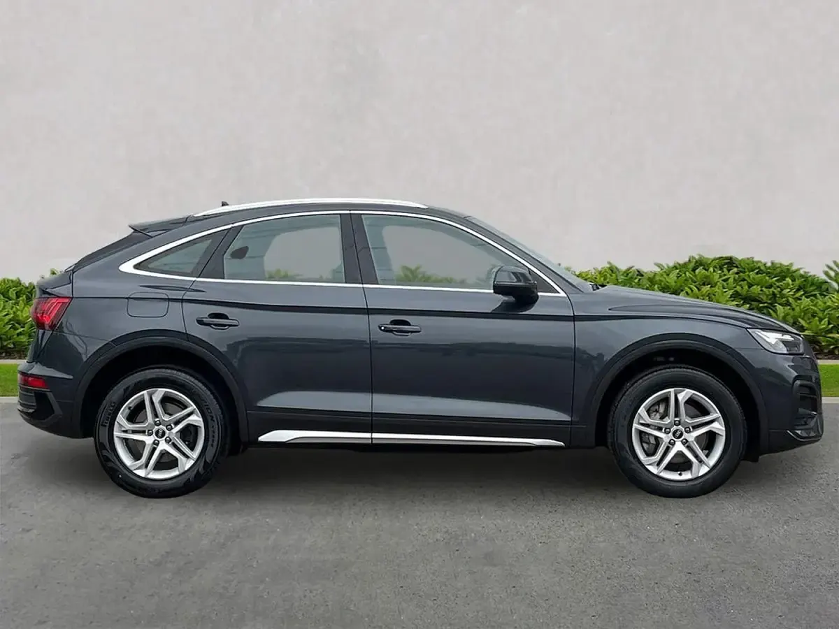 Used Audi Q5 Sportback Sport 204 HP (150 kW) 2022 Grey SUV