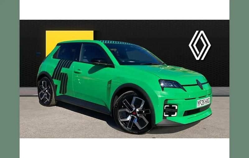 Used Renault R5 Komfort 110 kW (150 HP) 2025 Other Hatchback