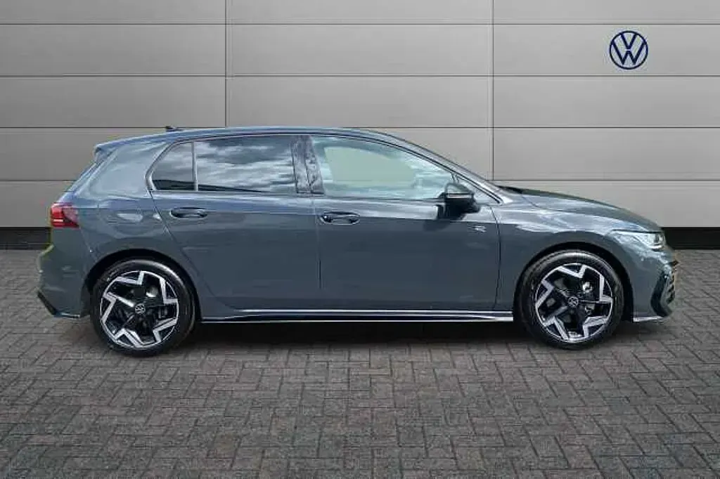Used VW Golf VIII 150 HP (110 kW) 2025