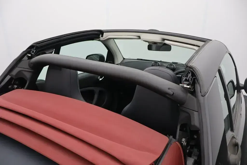 Used Smart ForTwo Cabrio Premium 71 HP (52 kW) 2017 Black Cabriolet