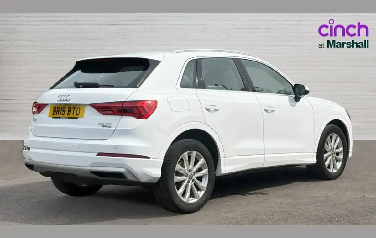 Used Audi Q3 Sport 150 HP (110 kW) 2019 White SUV