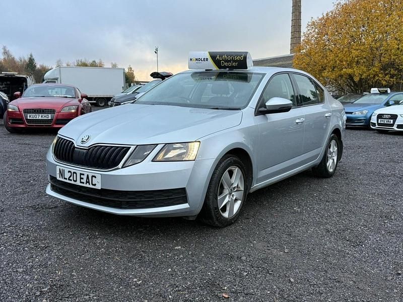 Used Skoda Octavia 115 HP (84 kW) 2020 Silver Hatchback