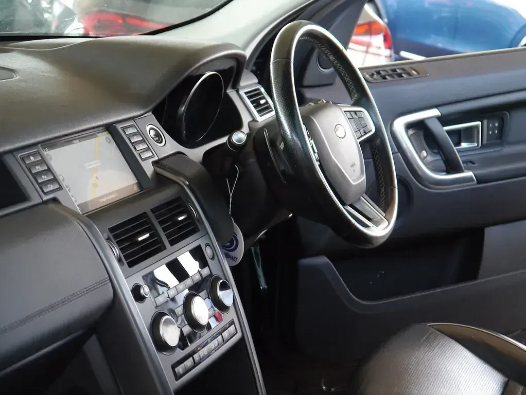 Used Land Rover Discovery Sport HSE Dynamic 2018 Black SUV